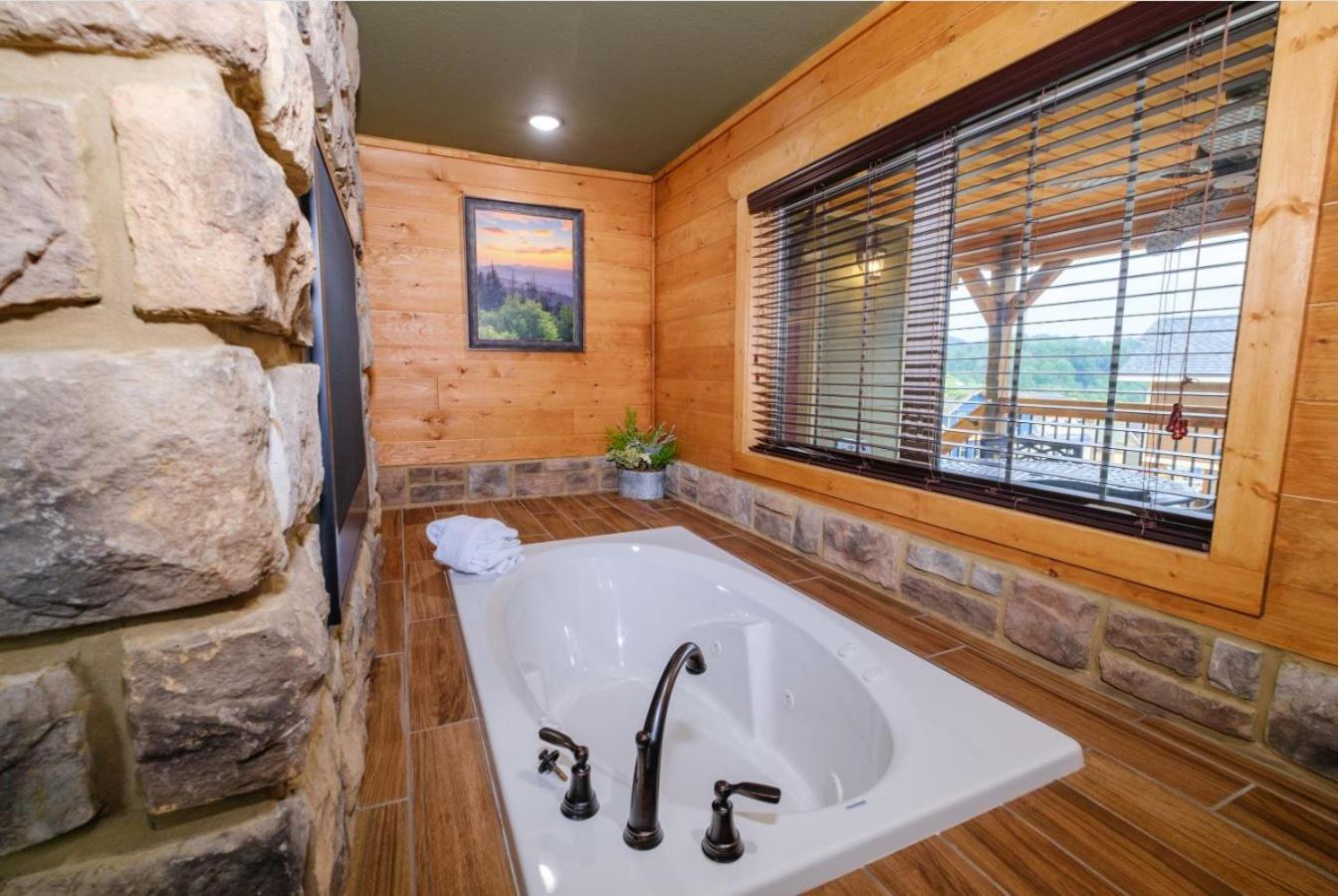 Heaps Of Fun By Eden Crest Villa Gatlinburg Exterior photo