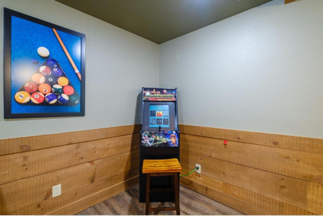Heaps Of Fun By Eden Crest Villa Gatlinburg Exterior photo