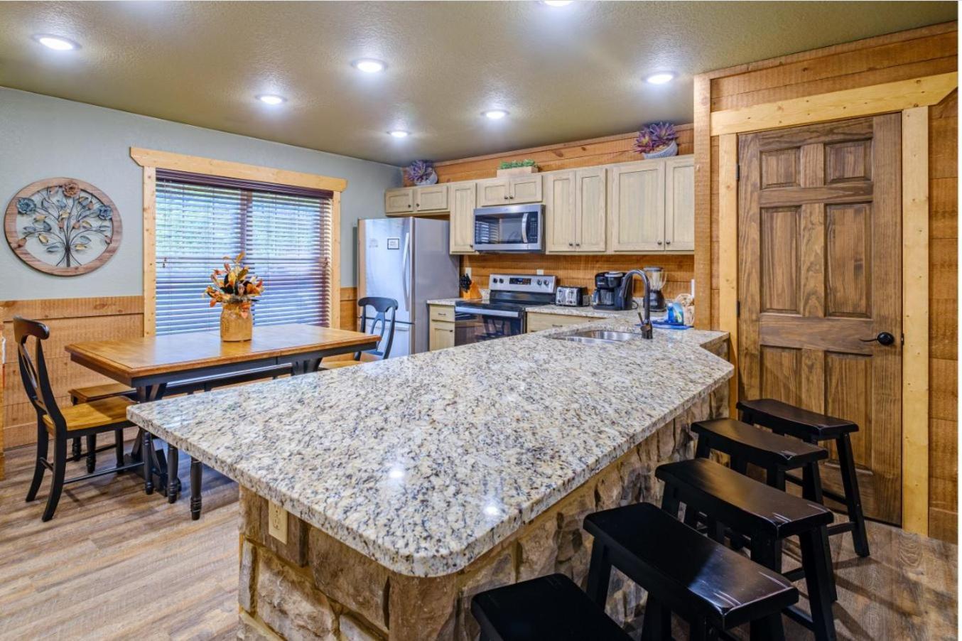 Heaps Of Fun By Eden Crest Villa Gatlinburg Exterior photo