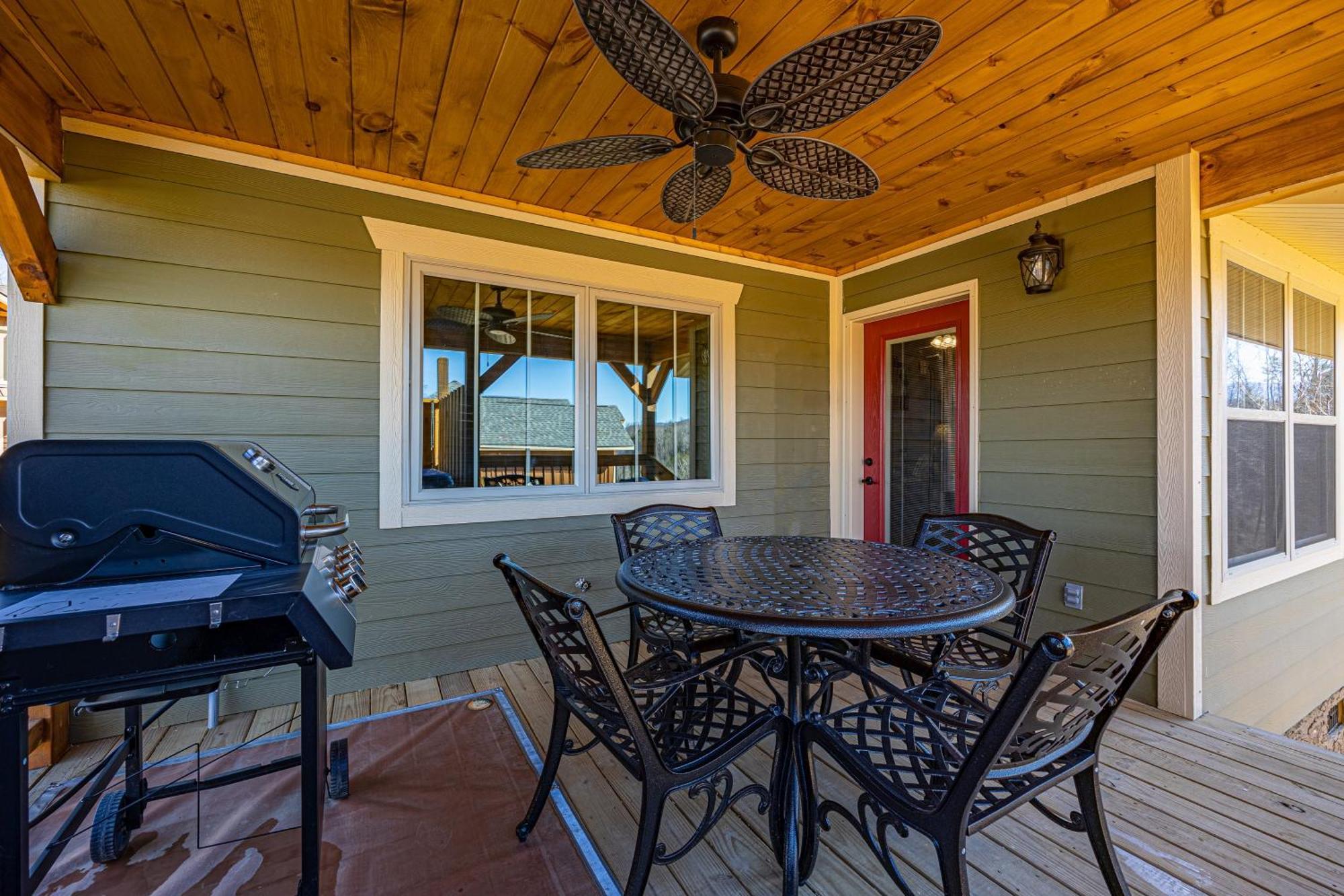 Heaps Of Fun By Eden Crest Villa Gatlinburg Exterior photo